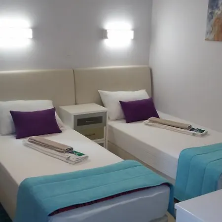 Albatros * Αλικαρνασσός