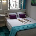 Albatros Hotel *