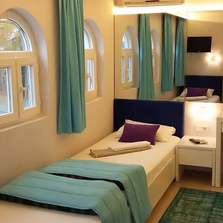 Szálloda Albatros *